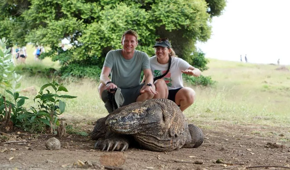 booking policy komodo trip