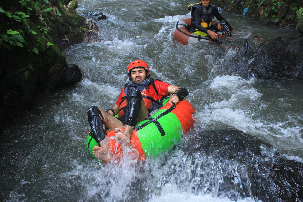 lombok river tubing tour