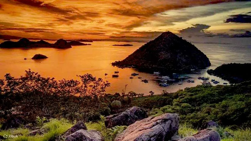 labuan bajo tour