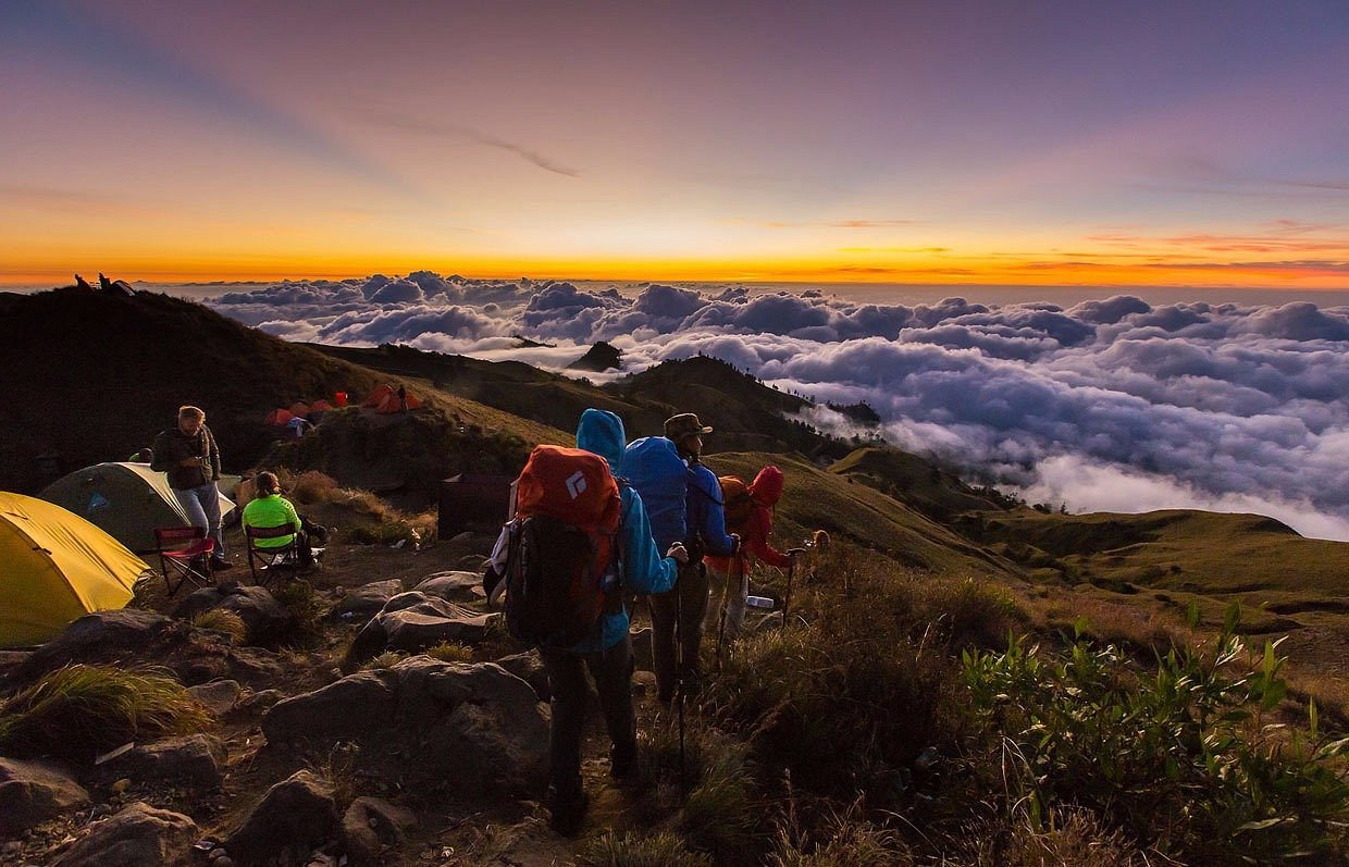 mount rinjani 2d1n trek